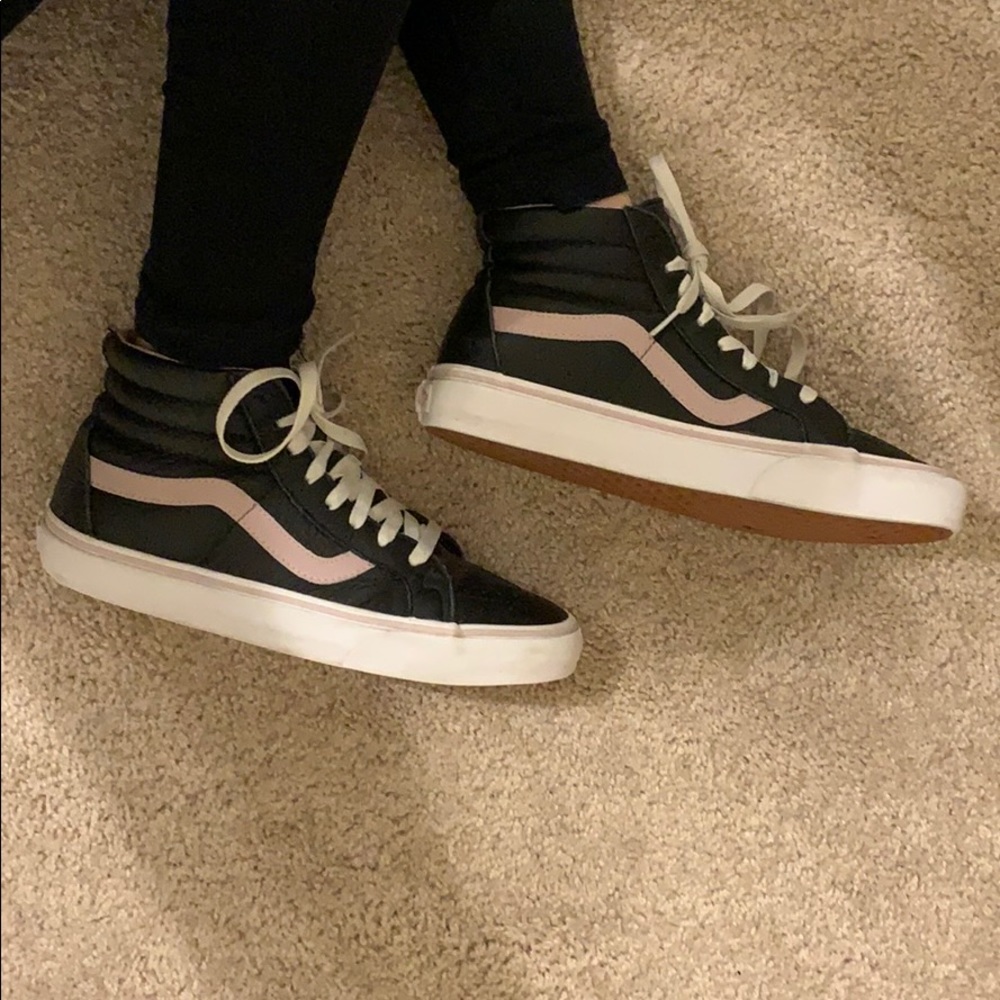 🛑SOLD🛑Vans High Tops